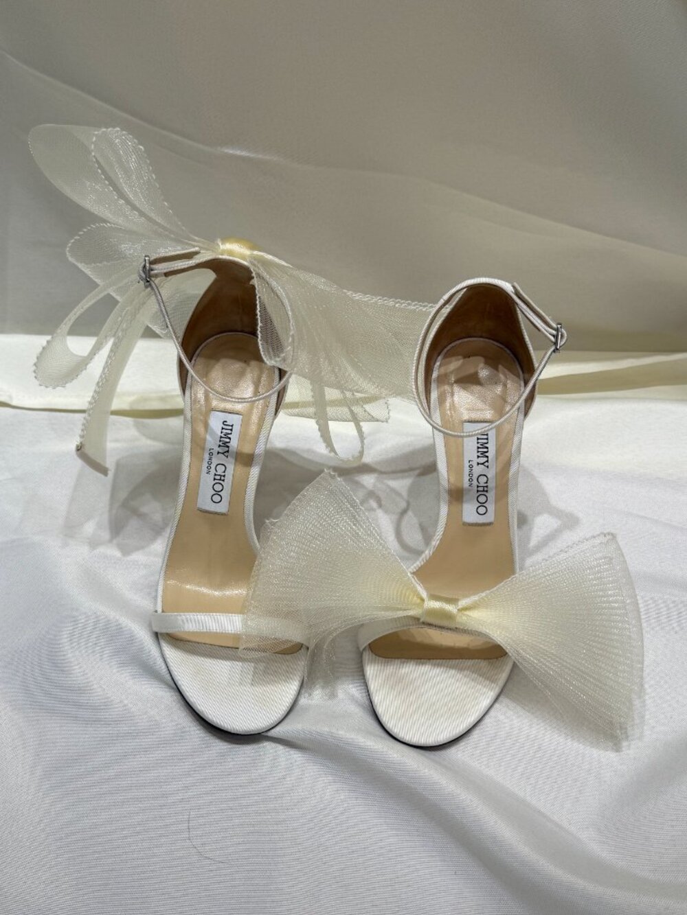 Jimmy Choo Aveline 100 bow heels